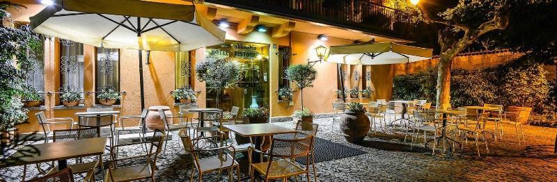Hotel Don Abbondio Lecco Bagian luar foto